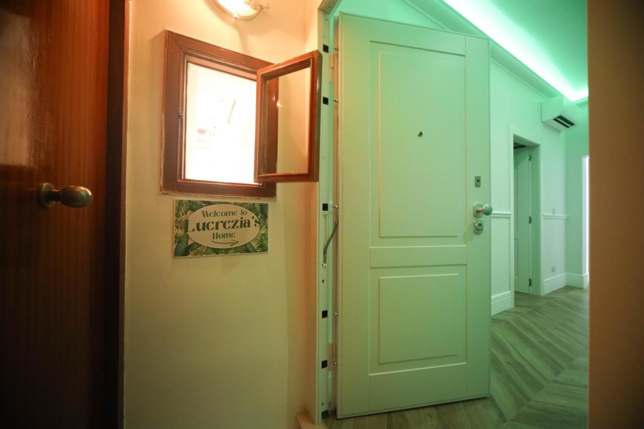 Lucrezia'S Home Кастеламаре ди Стабия Екстериор снимка